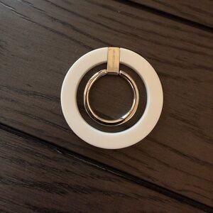 Velvet Caviar White Phone Ring Holder